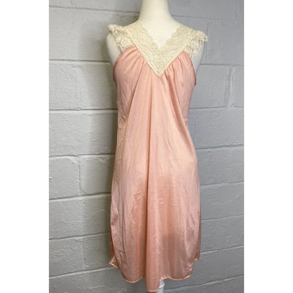 Vintage First‎ Lady Lingerie Lace Nightgown Medium Peach Nylon Old Hollywood